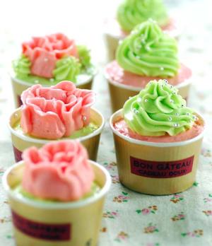 バタークリームデコレーションカップケーキ レシピ 作り方 By Minori Rio 楽天レシピ