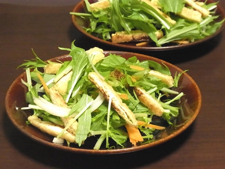 水菜と油揚げのサラダ