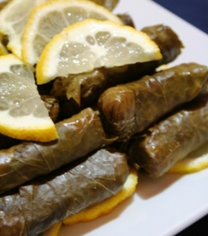 トルコ家庭料理★ピラフ入り、葡萄の葉ロール