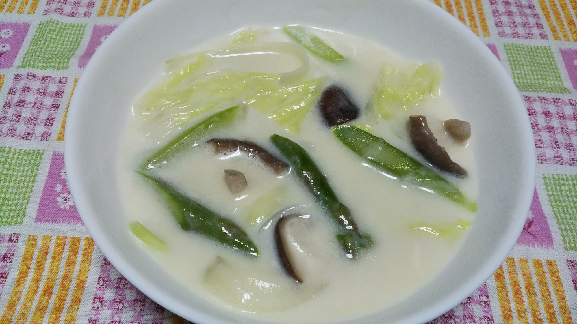 椎茸とアスパラと白菜と玉ねぎのクリームシチュー☆