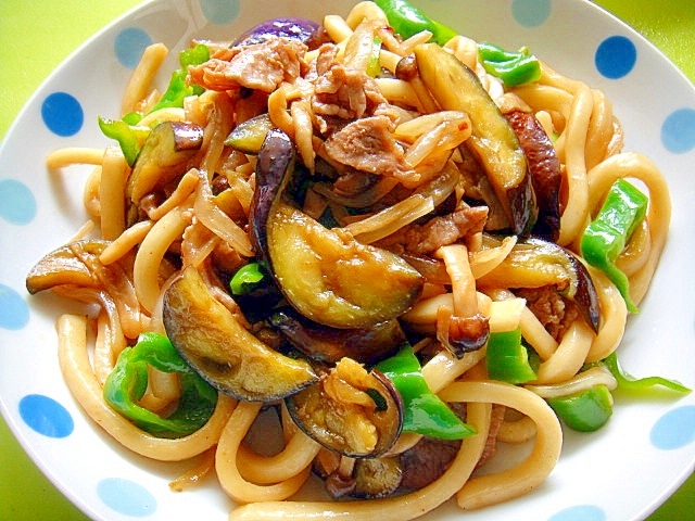 茄子と豚肉のピリ辛焼きうどん