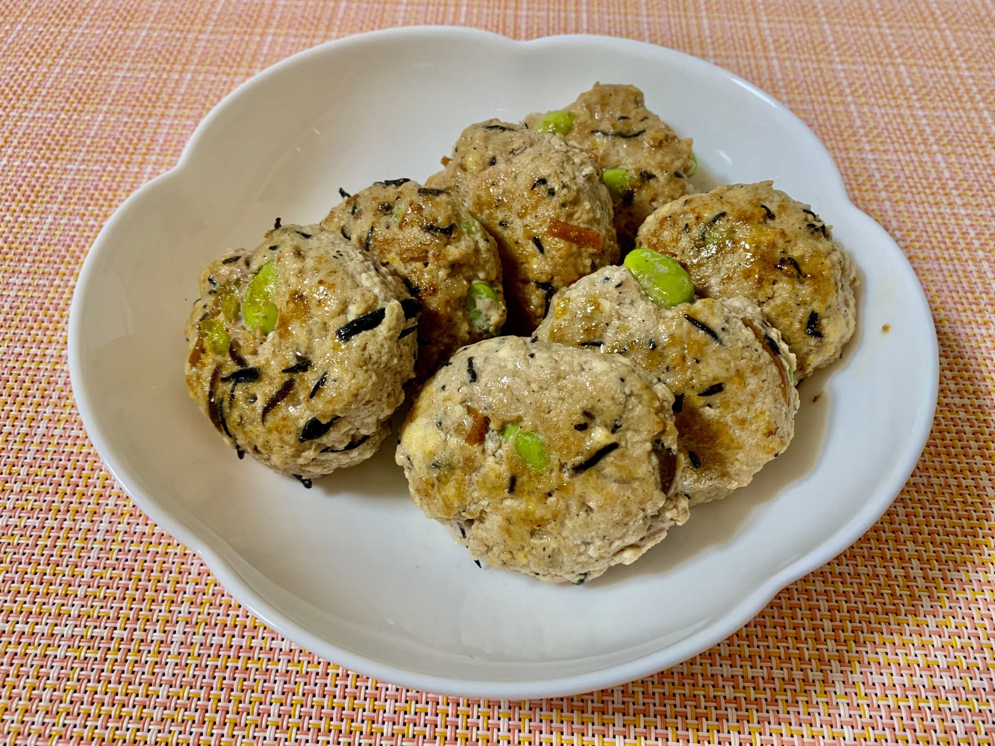 ひじきの煮物で豆腐ハンバーグ