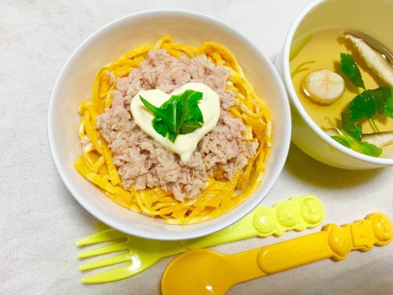 ほんのり甘い錦糸玉子とツナのマヨ乗せ丼♡