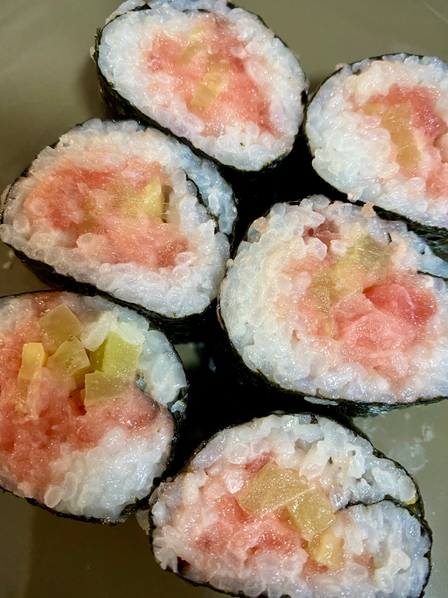 海苔巻きシリーズ!まぐろのトロたく巻き