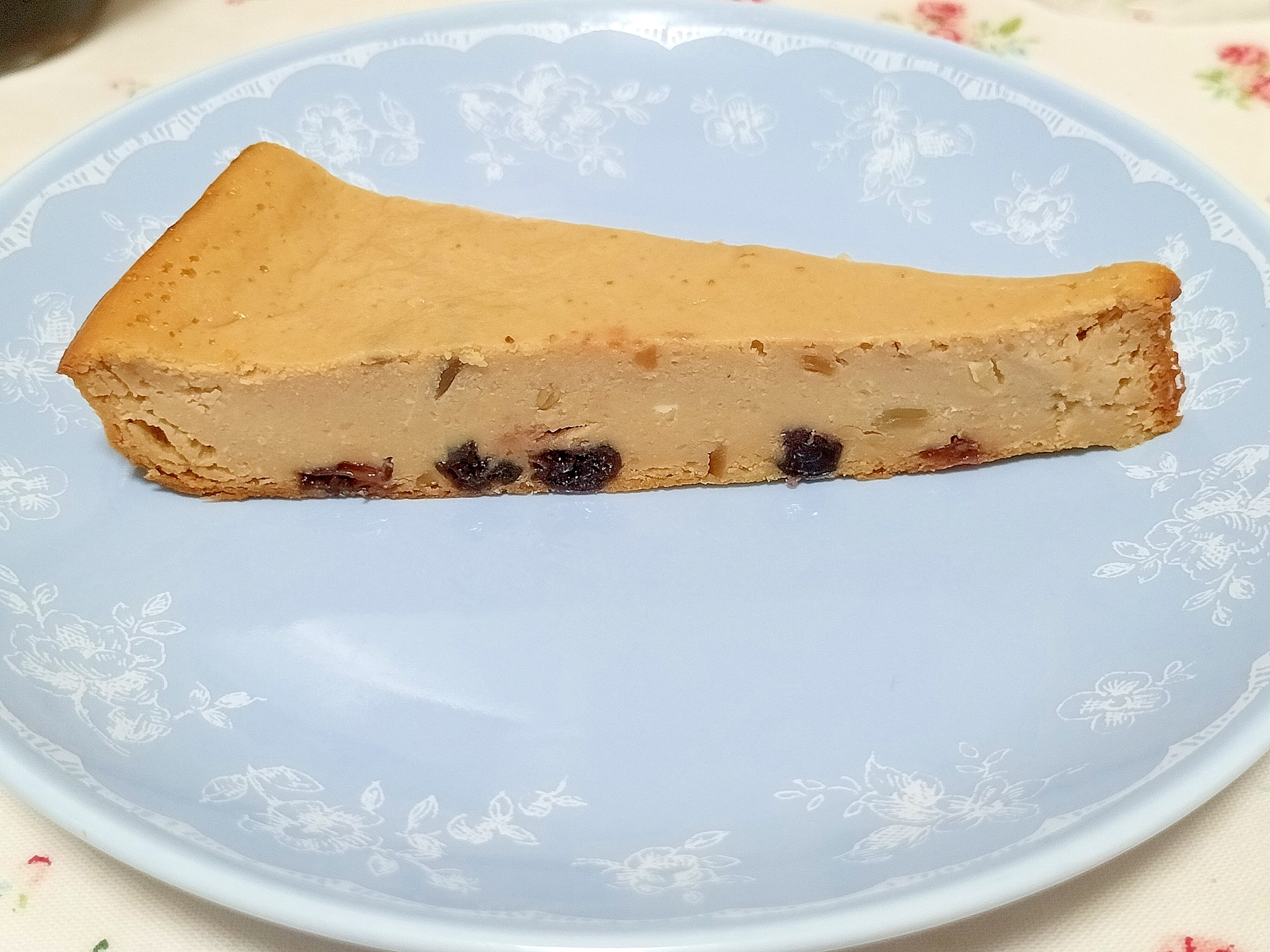 砂糖控えめ♪Wカシスで大人向けの簡単チーズケーキ