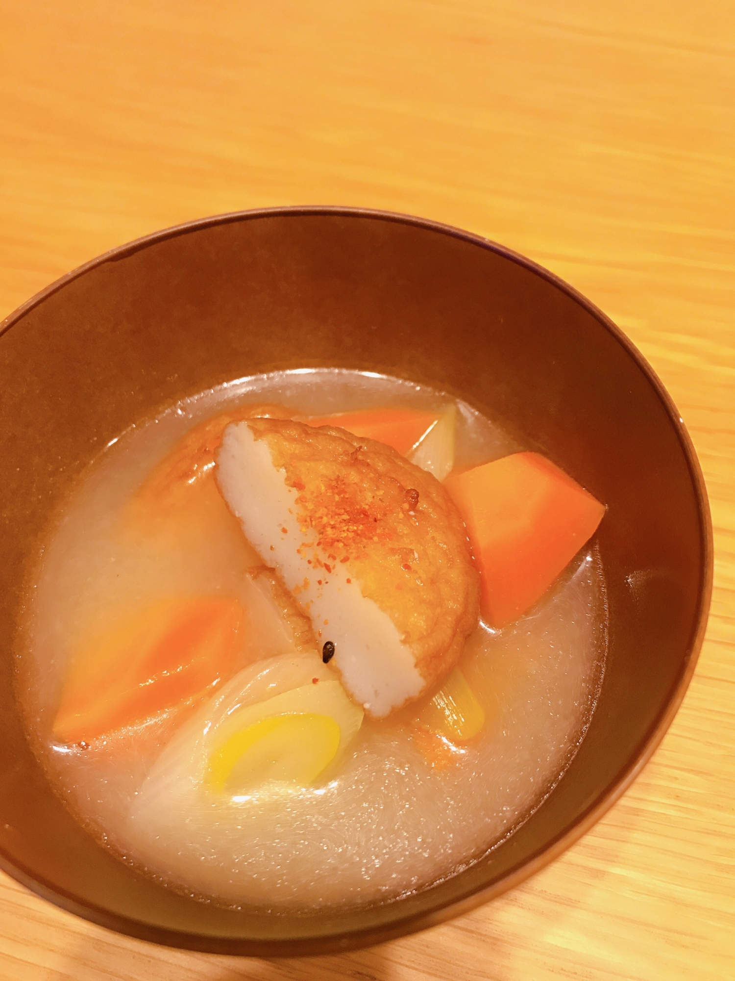 にんじんとさつま揚げのお味噌汁 レシピ 作り方 By さくらもち姉さん 楽天レシピ