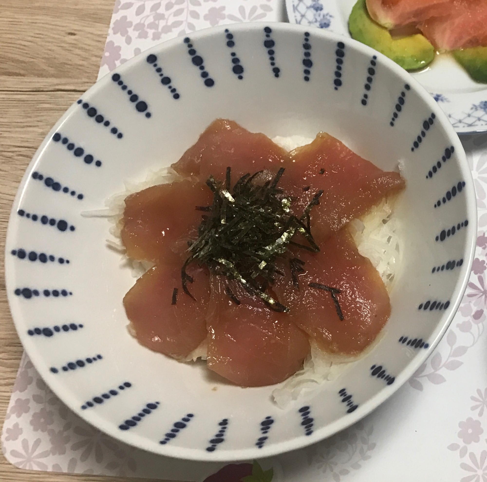 ゆず香る♪あっさり漬けマグロ丼