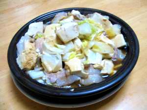 秋の味覚！タジン鍋で白菜とねぎたっぷりの肉豆腐