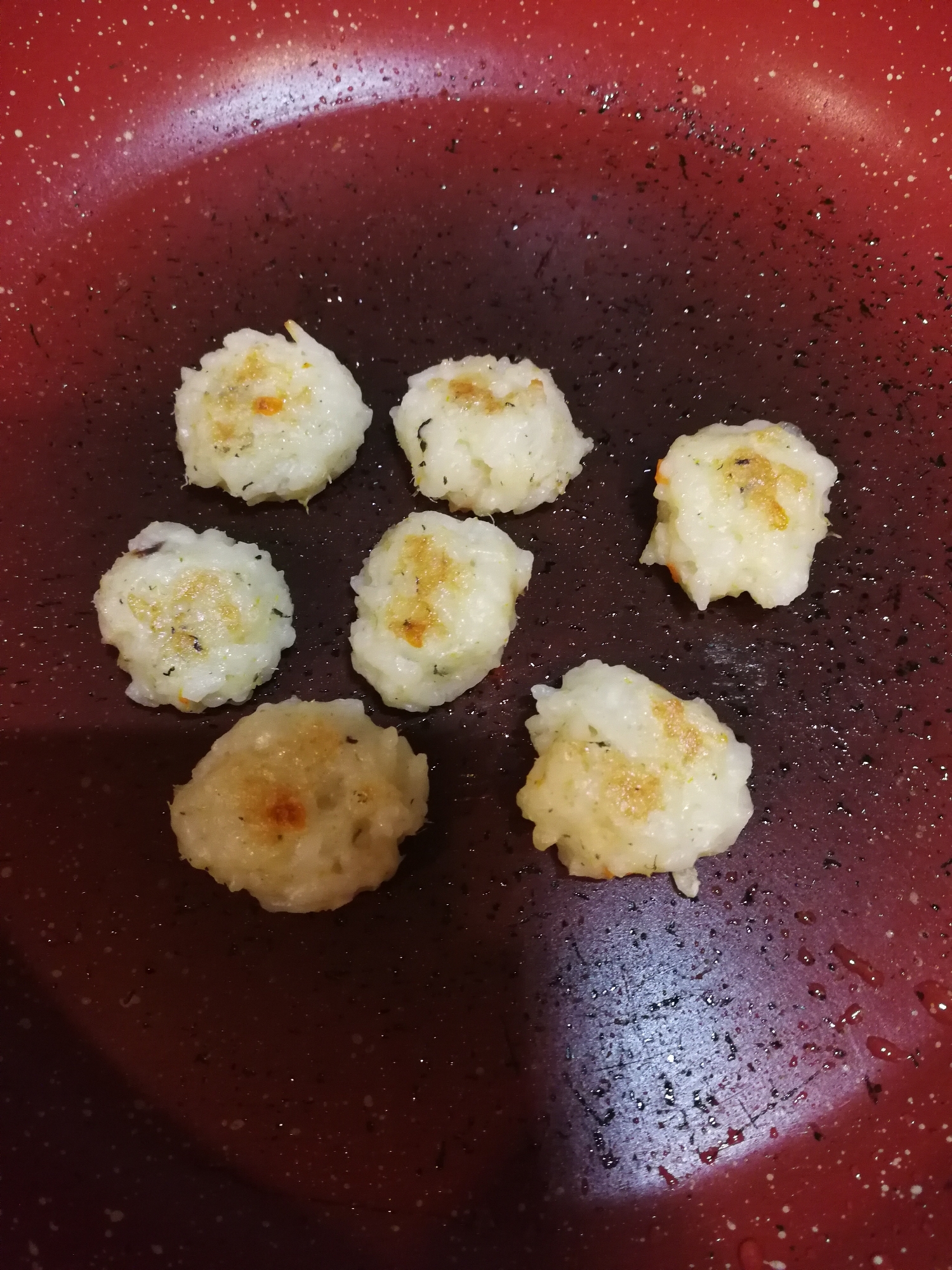 離乳食後期 鱈と野菜の炊き込みご飯おやき レシピ 作り方 By やまもり 楽天レシピ 離乳食後期 鱈と野菜の炊き込みご飯おやき レシピ 作り方 By やまもり 楽天レシピ