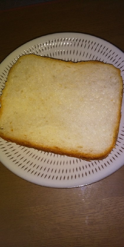 サンドイッチにもしやすいHB食パン
