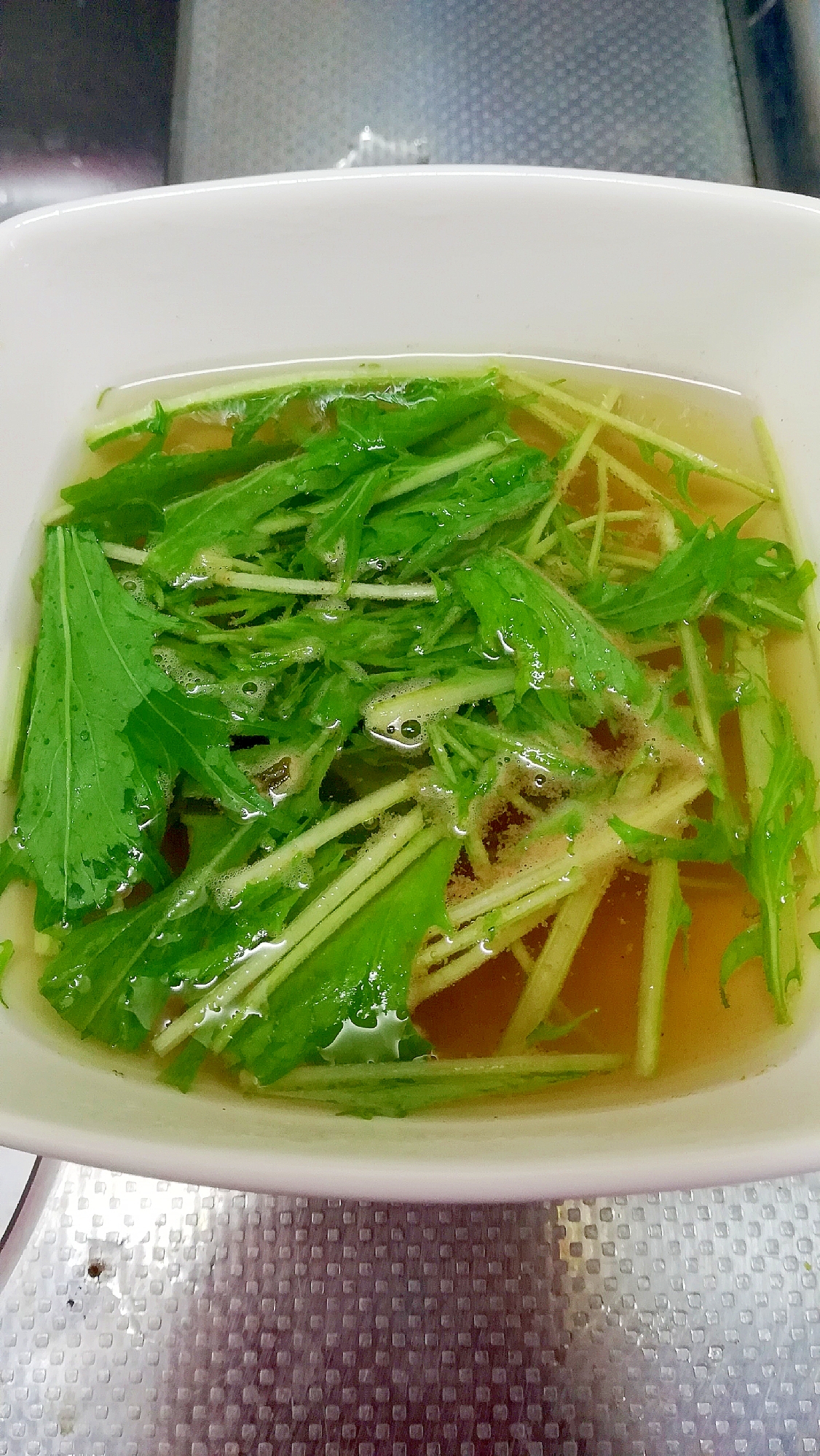 レンジで2分☆水菜の和風スープ☆生姜風味
