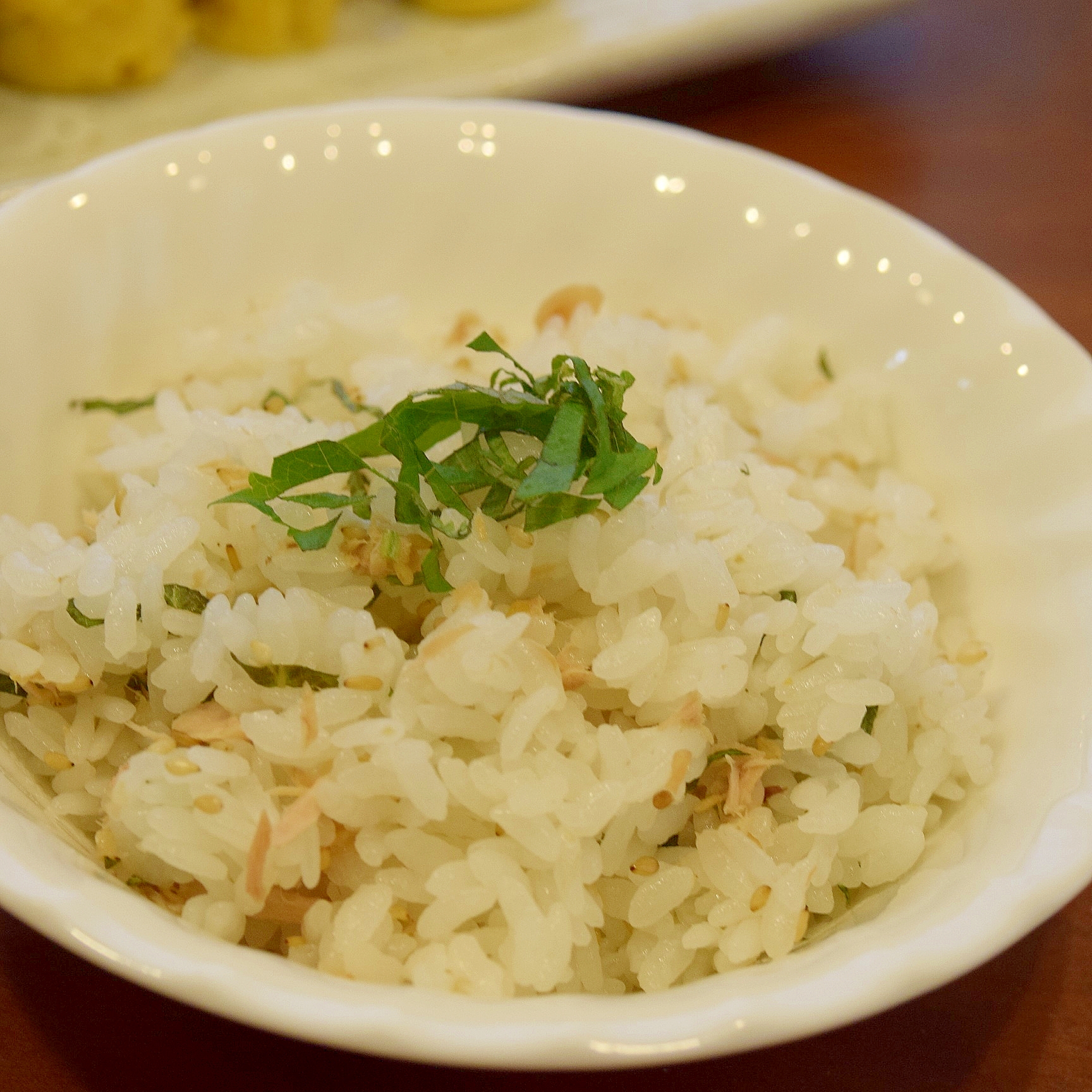 ツナと梅干しと紫蘇の混ぜご飯