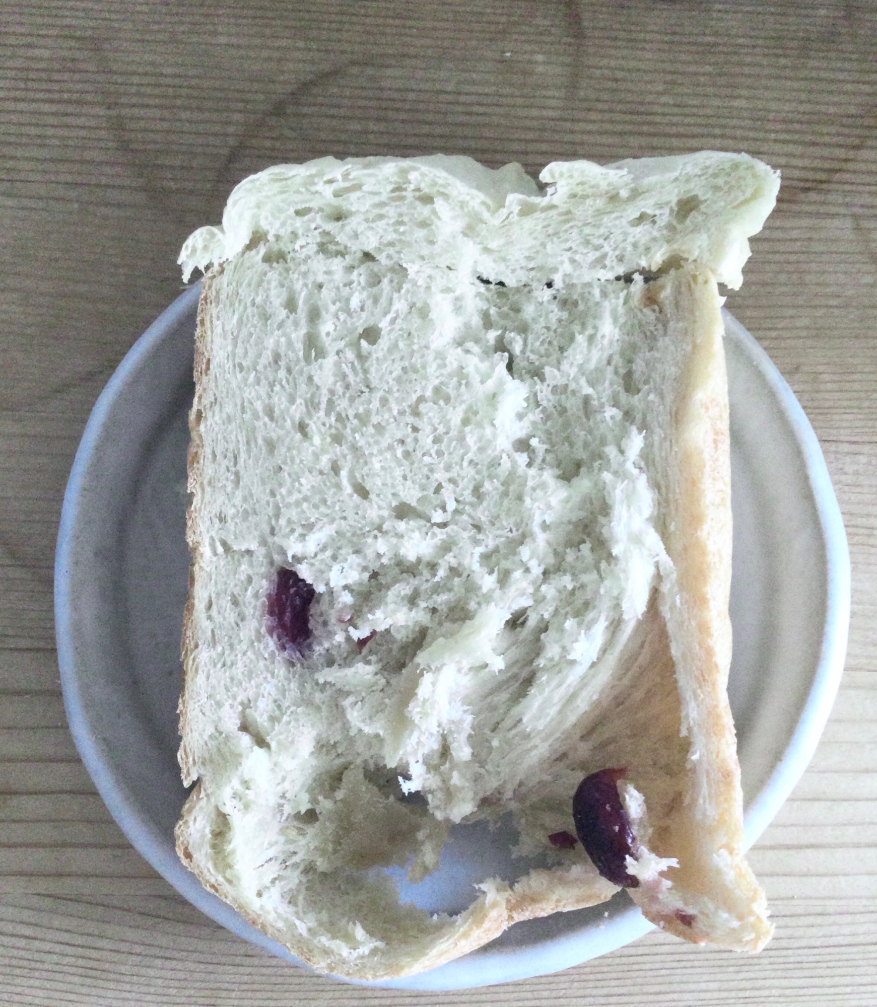 緑茶ドライクランベリー食パン