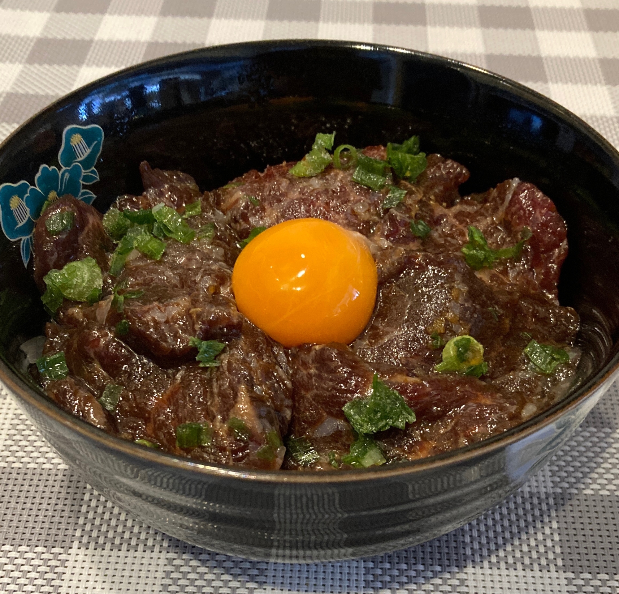 ダイエット中にもおすすめヘルシー☆馬刺し丼♪