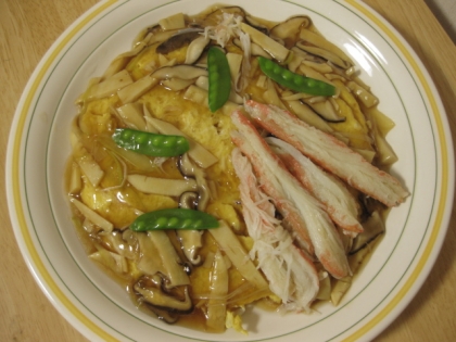 プルプルした卵の食感とカニの身の相性が抜群です！
あんが少し甘めで、とてもおいしかったです。
