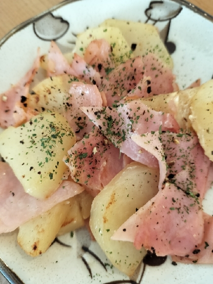 5分でできちゃう!じゃがいもとベーコンの簡単炒め物