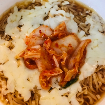 辛うま キムチチーズチキンラーメン レシピ 作り方 By ハトリーナ 楽天レシピ