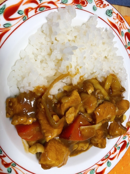 カレー粉＆米粉で作る●とろけるチーズチキンカレー