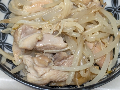 鶏ともやしの国産チーズバター炒め