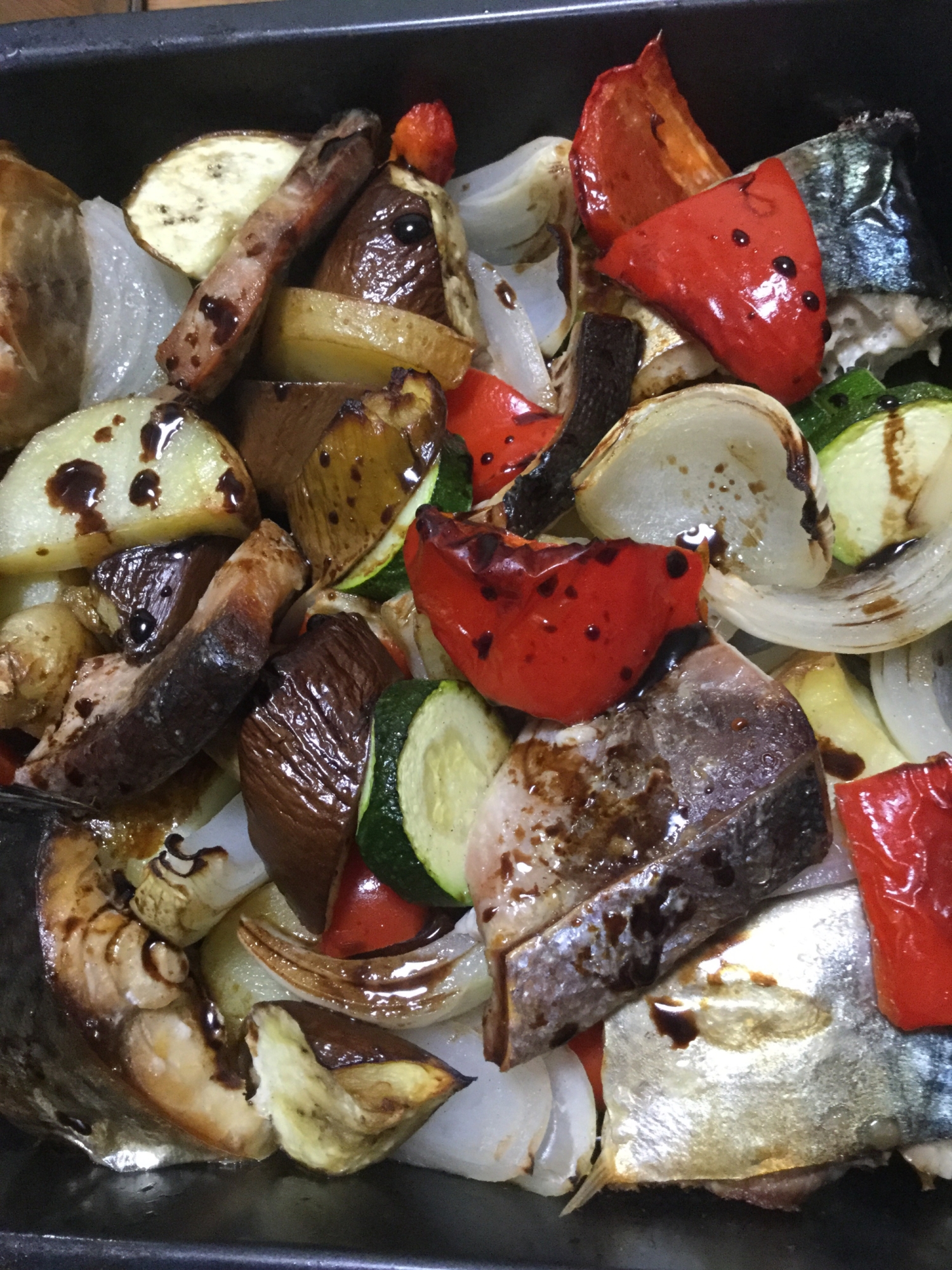 グリル魚と夏野菜のバルサミコ醤油風味
