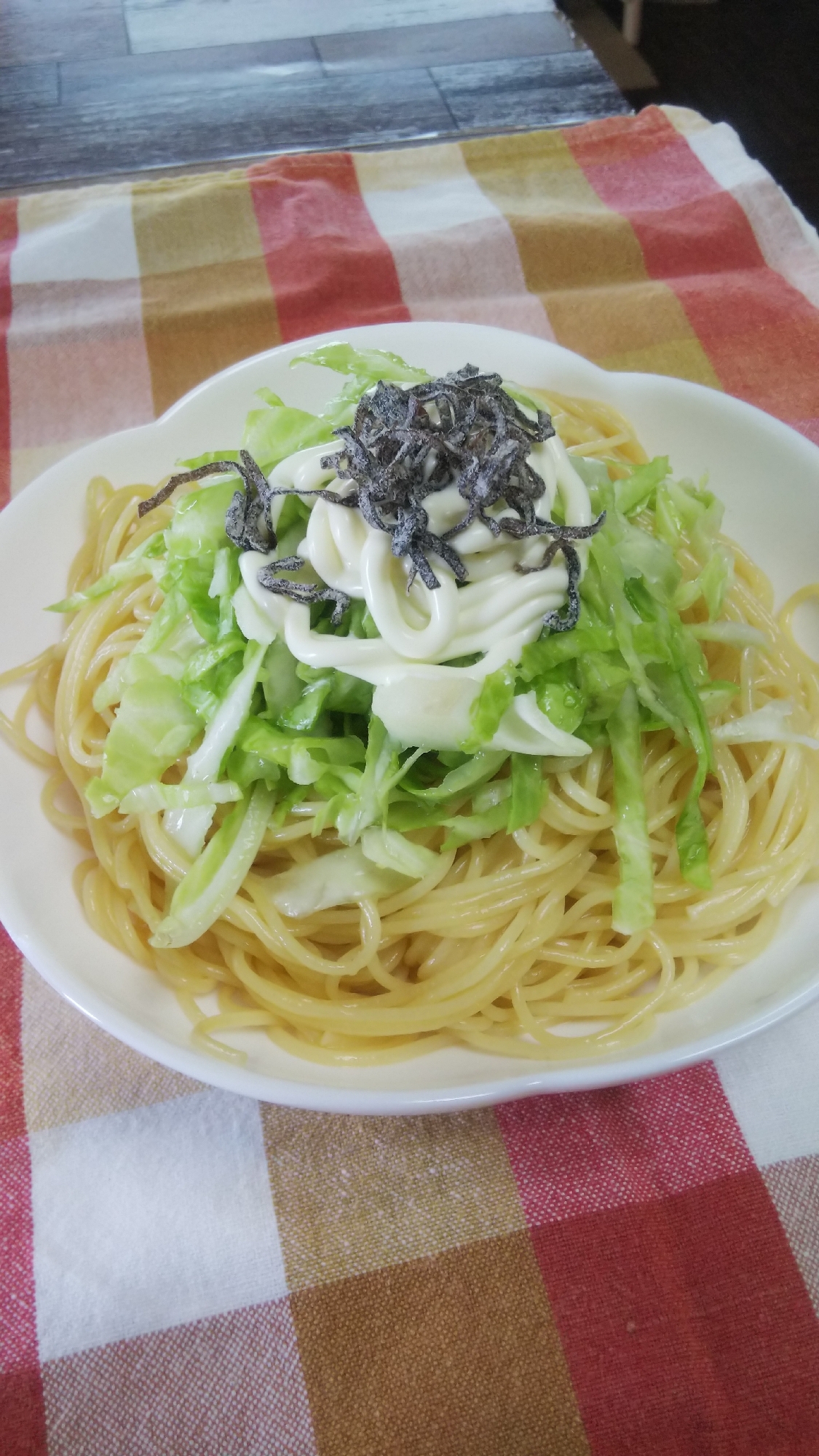 簡単☆キャベツの塩昆布マヨパスタ