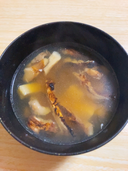 山で採れた松茸も入れました(´∀｀)
美味しかったです。