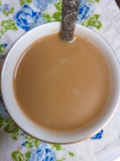 安納芋の焼きジャム入りアイスミルクコーヒー
