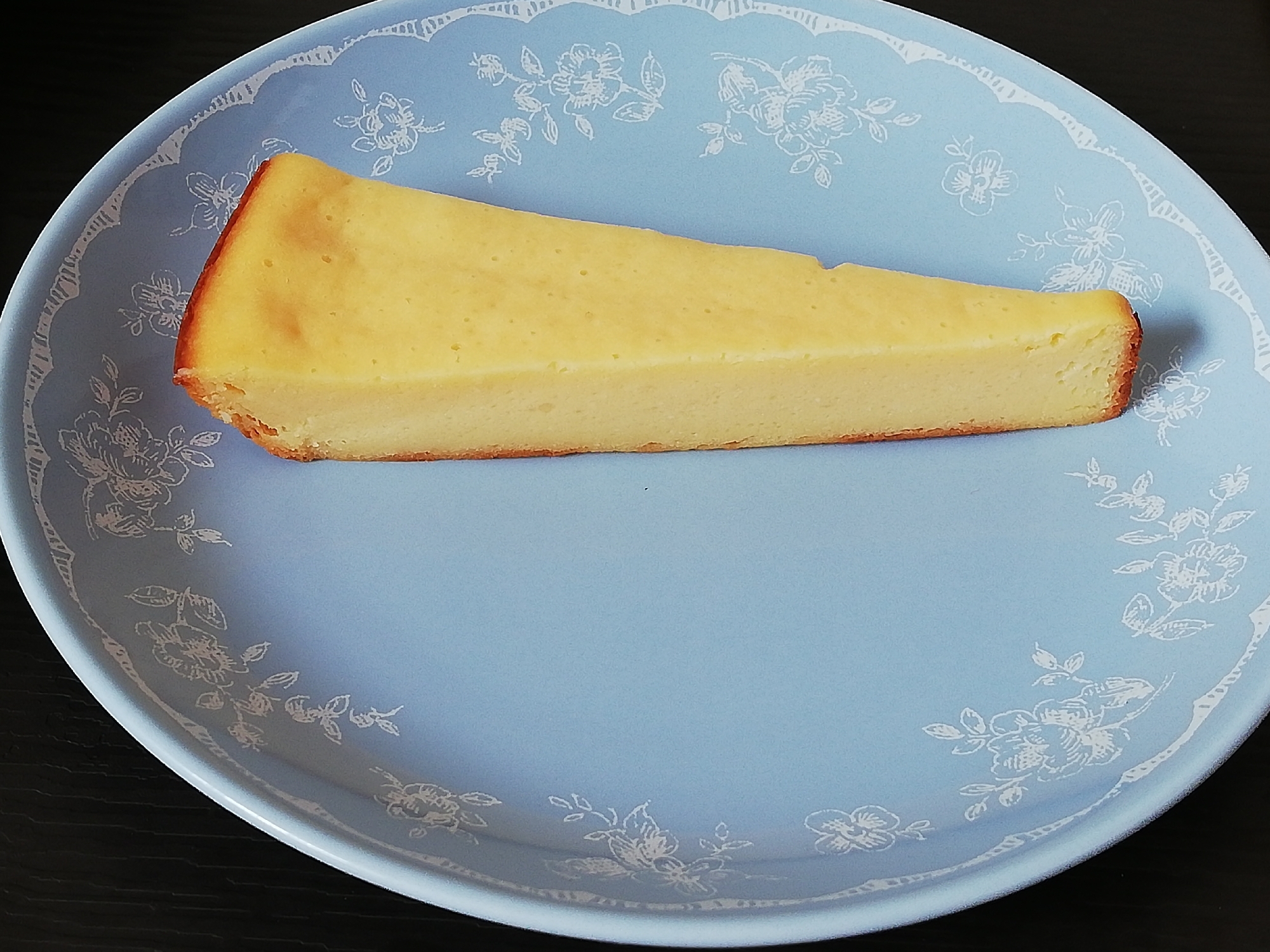 レモン風味の簡単チーズケーキ