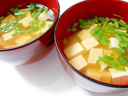 豆腐と小ねぎのすまし汁