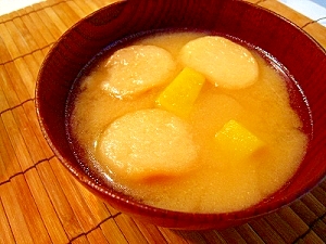 さつまいもとお麩の味噌汁