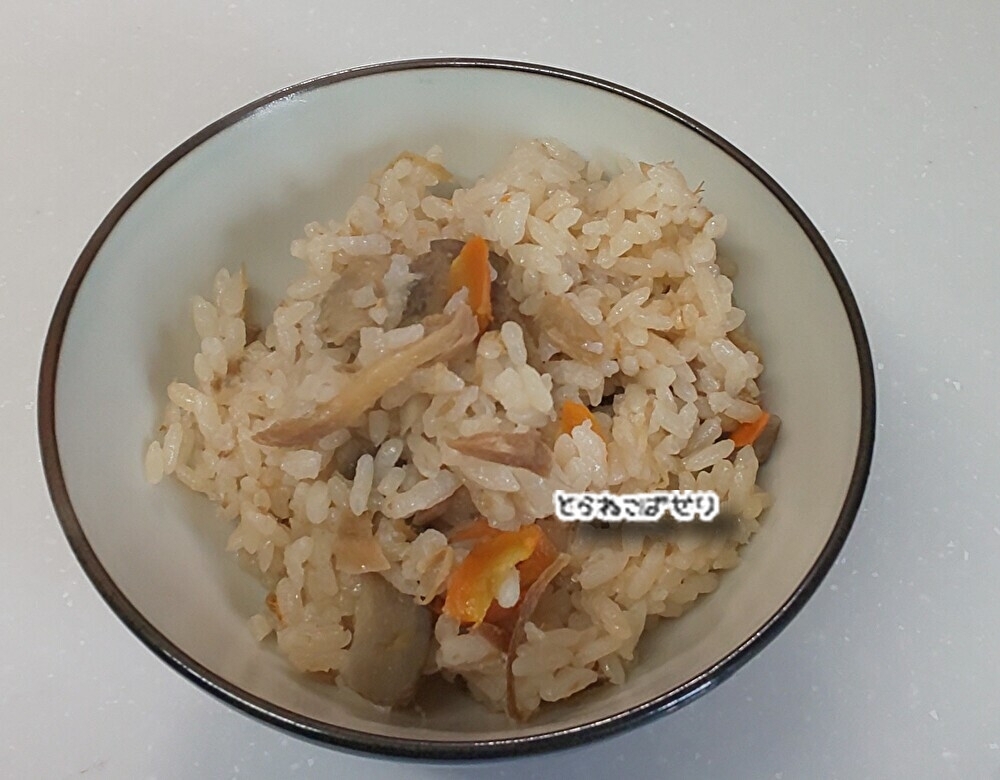 ツナと生姜☘️根菜の炊き込みご飯