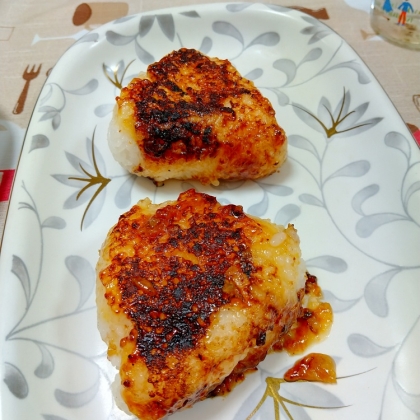 フライパンで甘味噌の焼きおにぎり