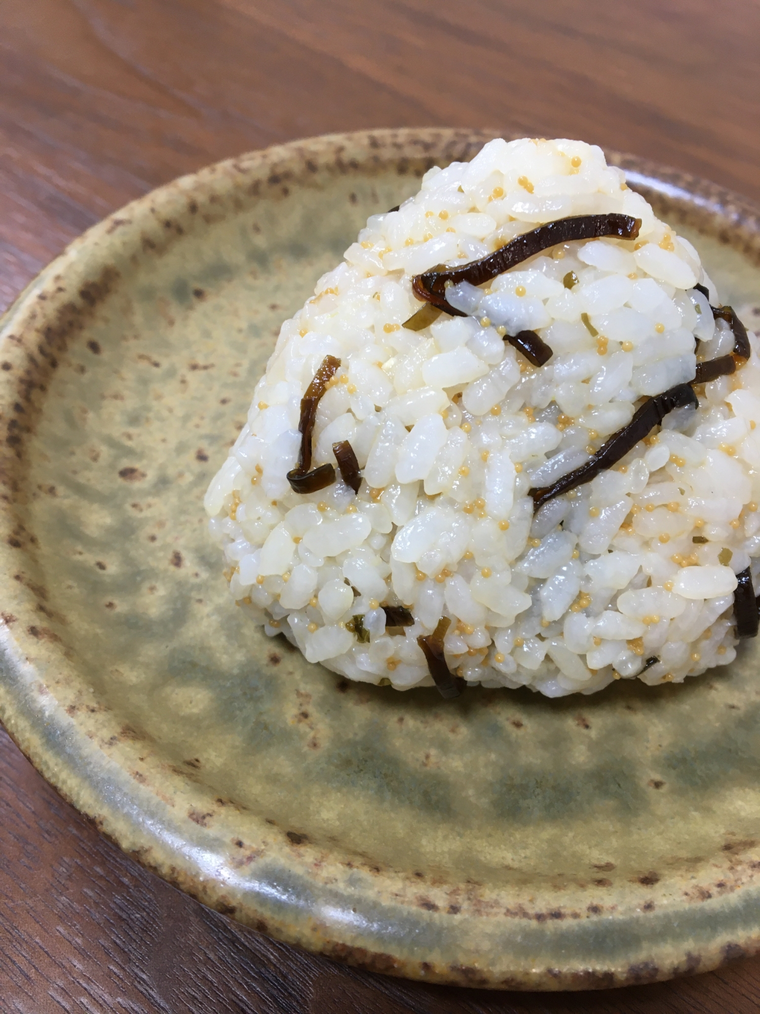 朝ごはんやお弁当に！おかずがいらないおにぎり