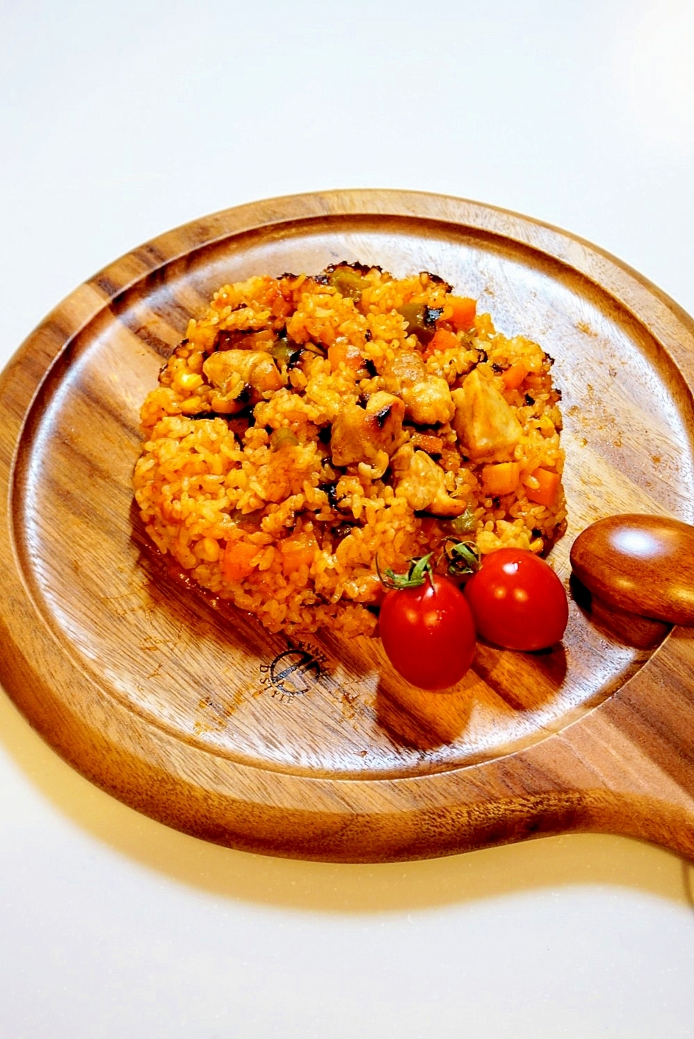 「キャンプ」の〆はコレ!鍋で炊くチキンライス