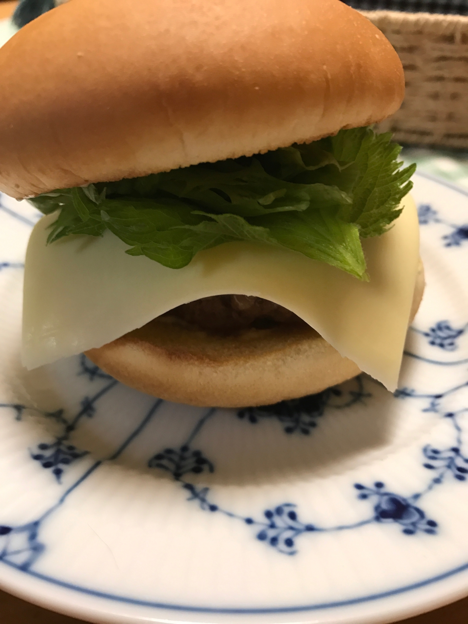 青じそ和風ハンバーガー