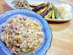 茄子メインの野菜ソテー　肉味噌あんかけ