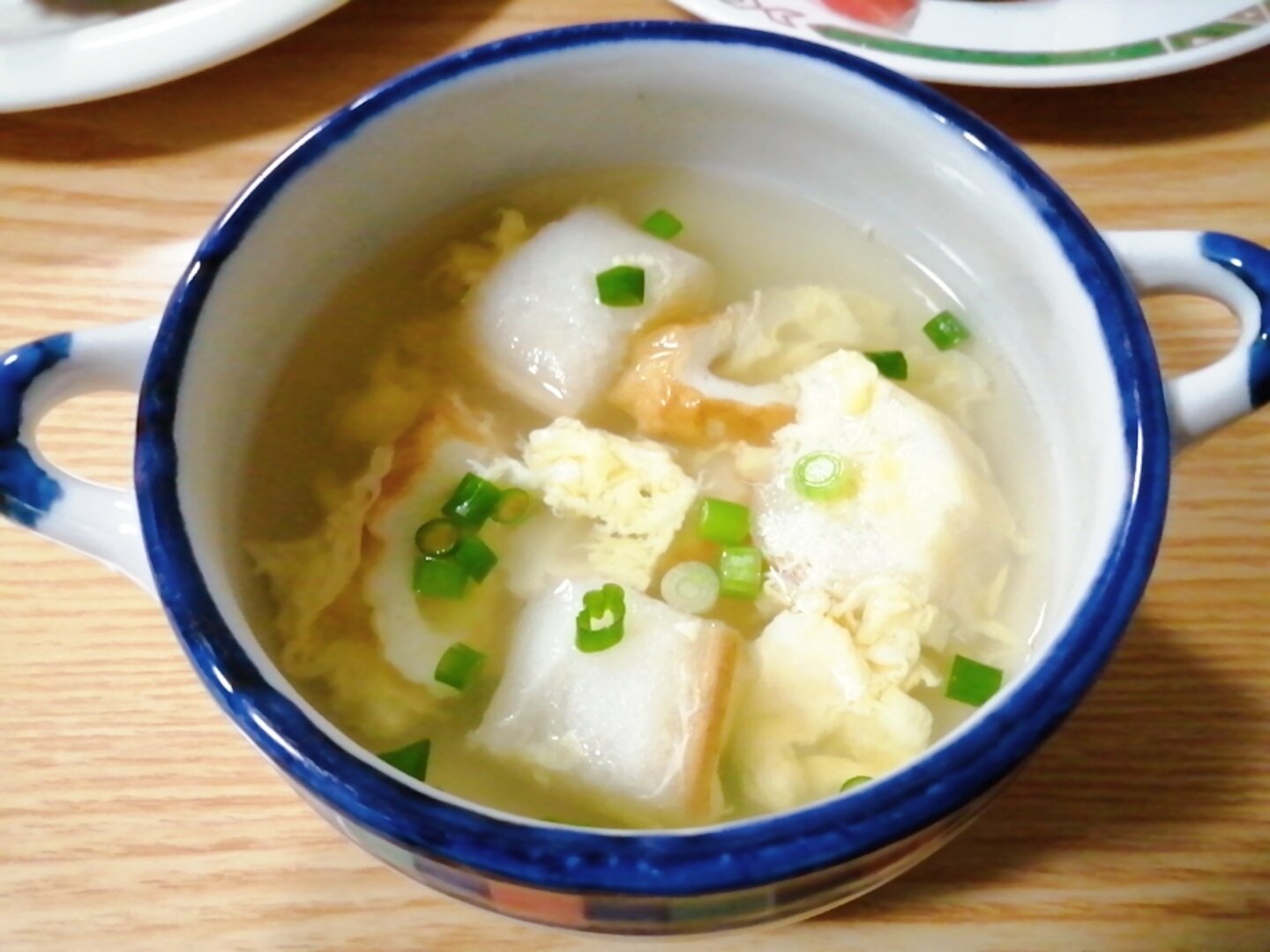 麩とちくわと卵のコンソメスープ レシピ 作り方 By はじゃじゃ 楽天レシピ