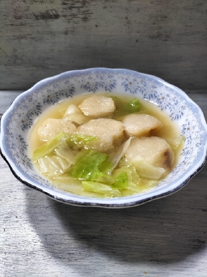 もち麩キャベツ大根しめじ味噌汁