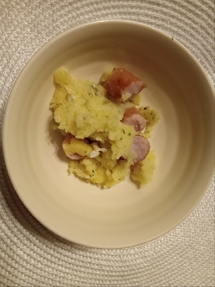 ６分！？茹でウインナーで❤・・❤ポテトサラダ♪