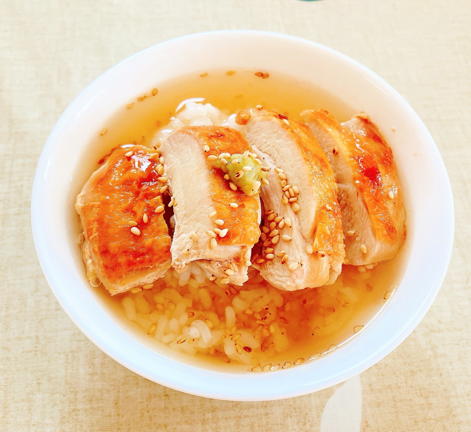 パリパリ皮のチキンステーキ茶漬け