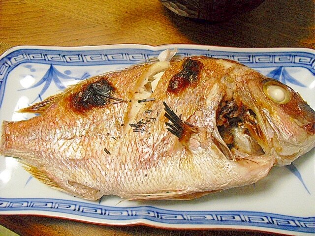 天然真鯛の塩焼き レシピ 作り方 By Happy Yu 楽天レシピ 天然真鯛の塩焼き レシピ 作り方 By Happy Yu 楽天レシピ