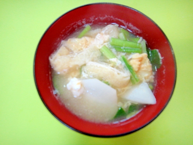 カブとカブの葉油揚げのかき玉味噌汁