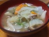 野菜たっぷり豚汁