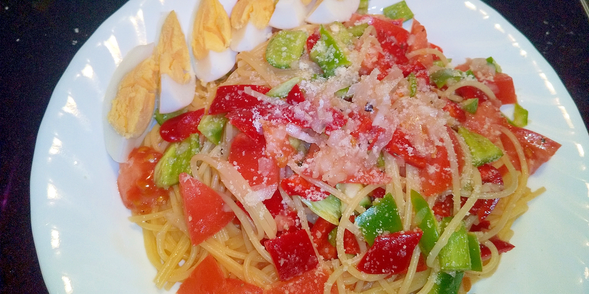 暑い夏にお酢でサッパリ！夏野菜の冷製サラダパスタ♪