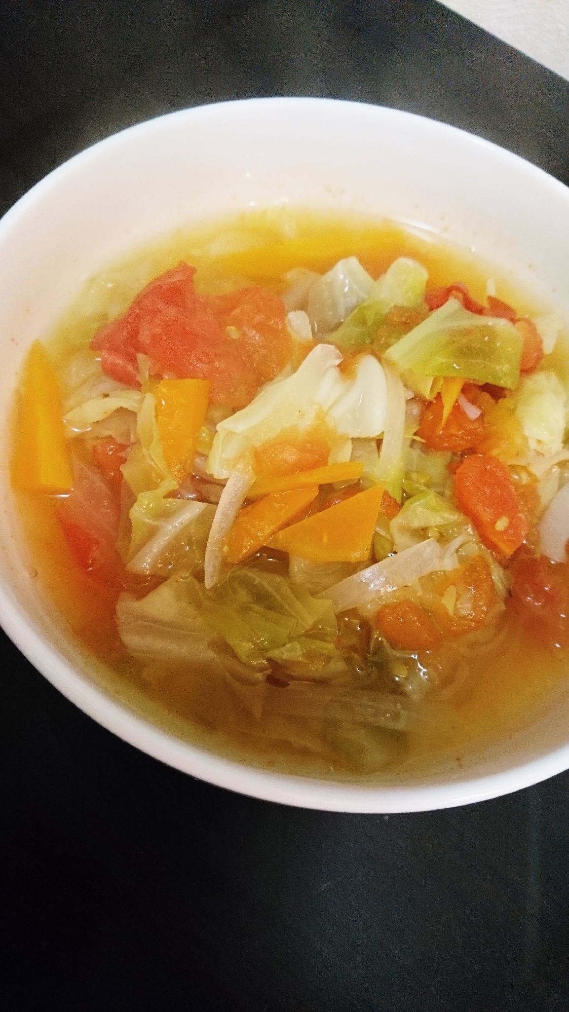 野菜たっぷり！食べるベジタブルスープ☆