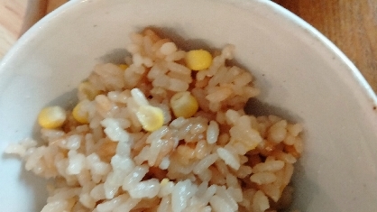 とうもろこしとたまねぎの炊き込みご飯