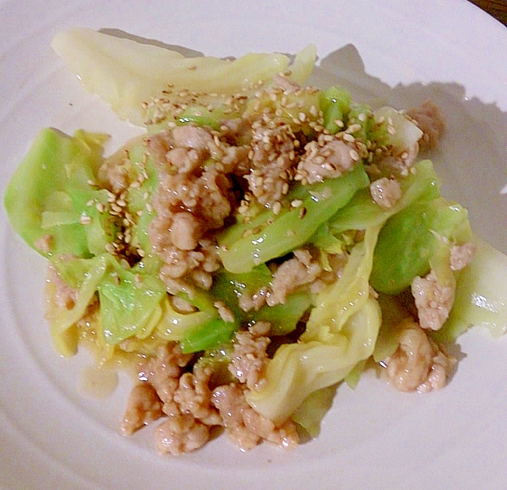 キャベツと鶏ひき肉のあんかけ炒め