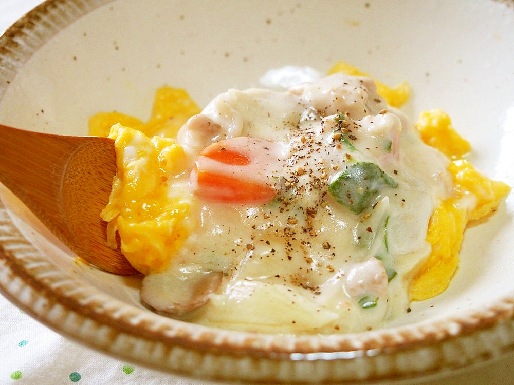 リメイク ホワイトシチューかけふわ卵 レシピ 作り方 By 京たまご86 楽天レシピ リメイク ホワイトシチューかけふわ卵 レシピ 作り方 By 京たまご86 楽天レシピ