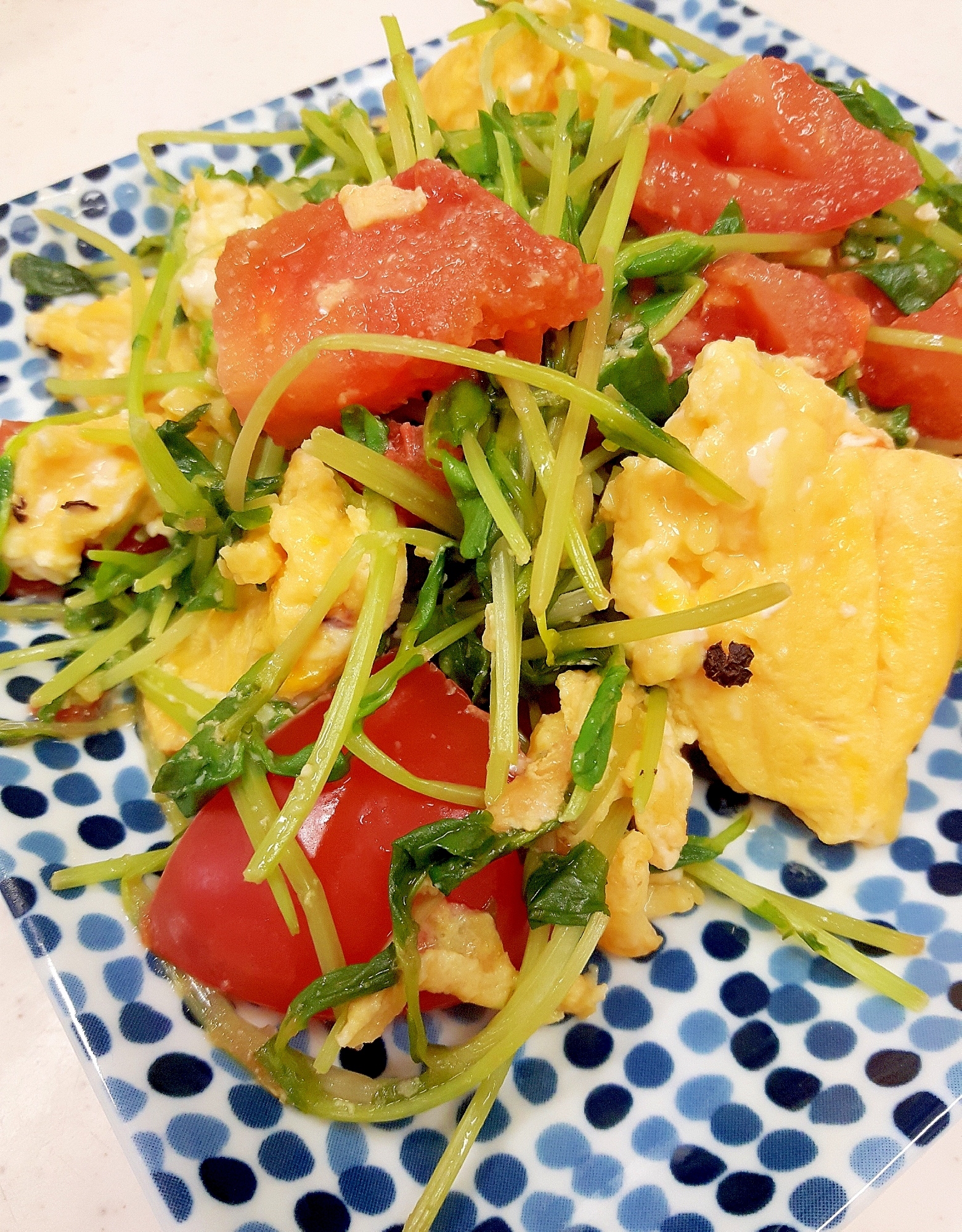 子供が喜ぶ カンタン豆苗とトマトの炒り卵 レシピ 作り方 By Acchan66 楽天レシピ 子供が喜ぶ カンタン豆苗とトマトの炒り卵 レシピ 作り方 By Acchan66 楽天レシピ