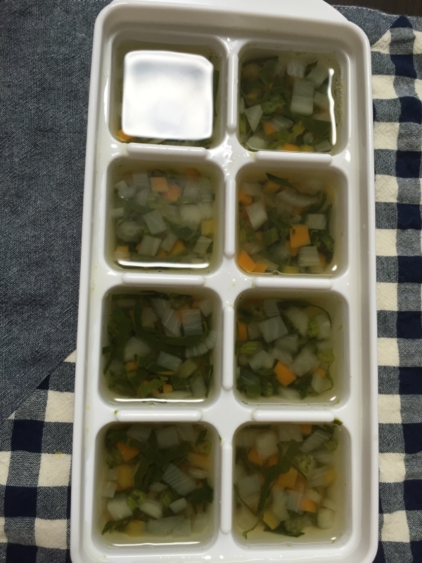 離乳食中期 和風野菜だし レシピ 作り方 By やぎぽこ 楽天レシピ 離乳食中期 和風野菜だし レシピ 作り方 By やぎぽこ 楽天レシピ